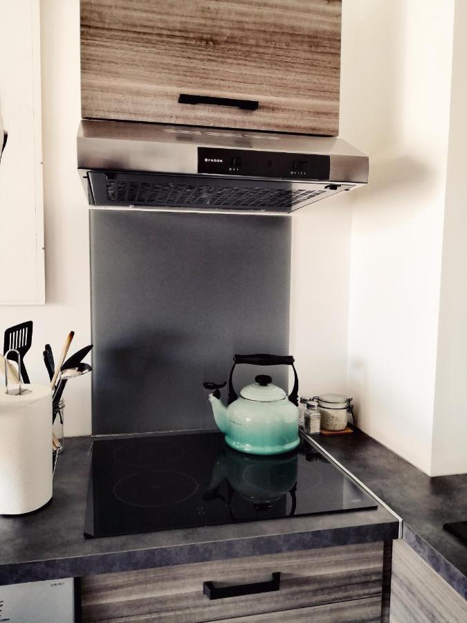 L' Amarre Apartment ลาโรแชล ภายนอก รูปภาพ