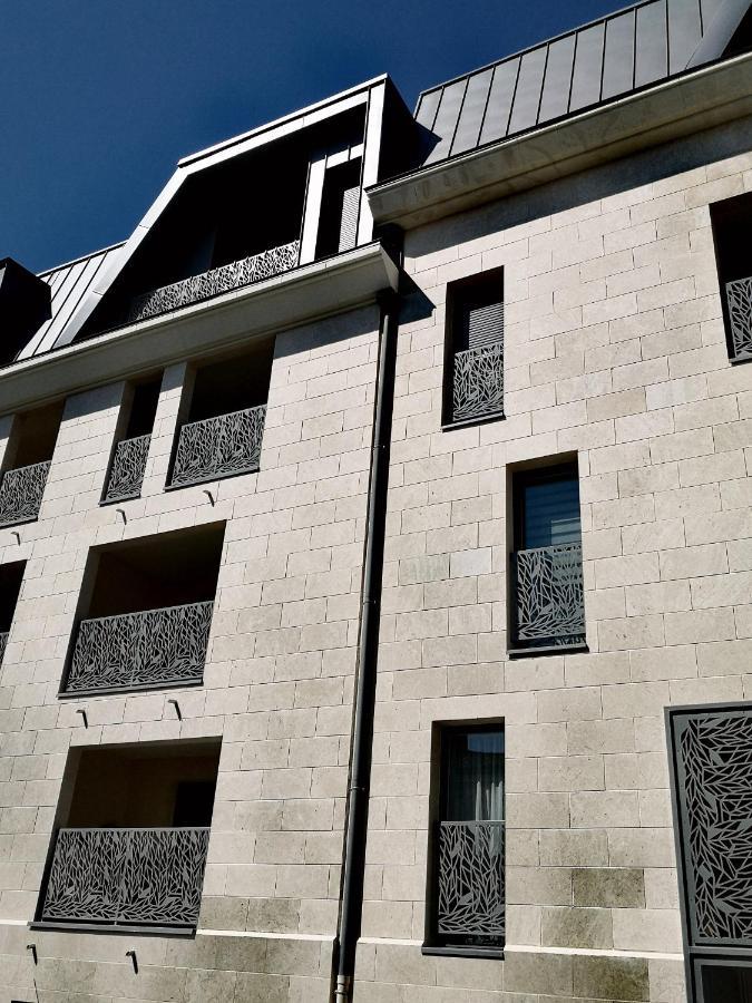 L' Amarre Apartment ลาโรแชล ภายนอก รูปภาพ